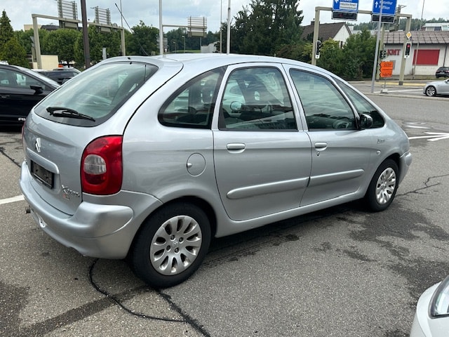 CITROEN Xsara Picasso 2.0i 16V-image-8