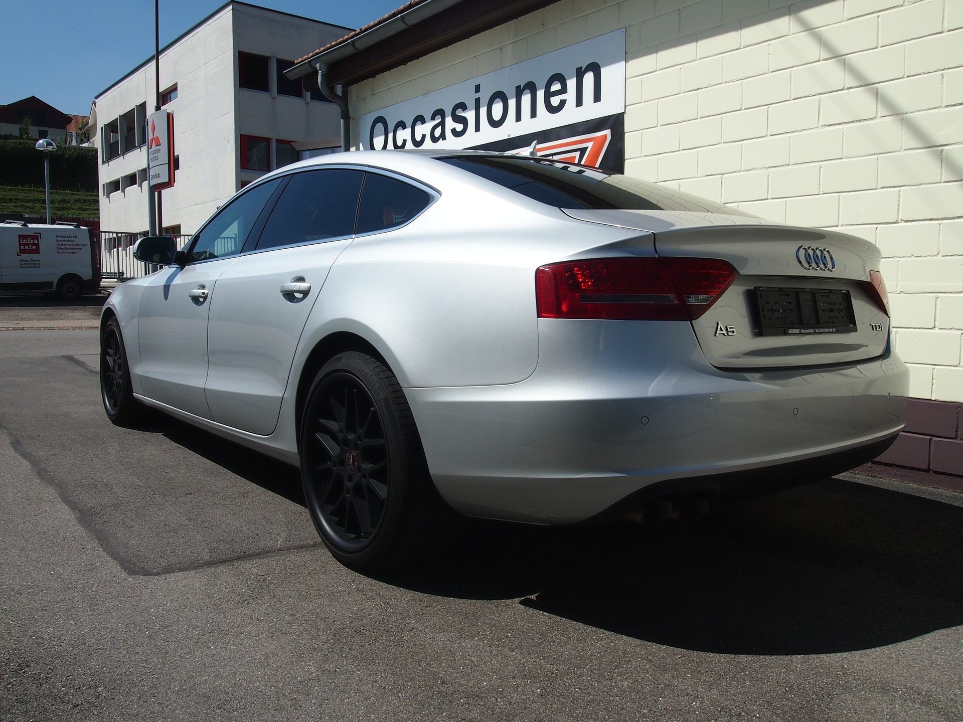 AUDI A5 Sportline 2.0 TDI-image-6