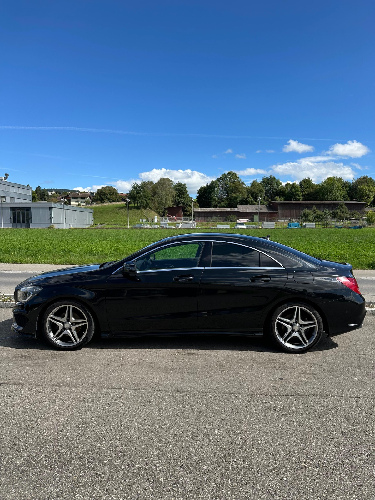 MERCEDES-BENZ CLA 200 AMG Line 7G-DCT-image-1