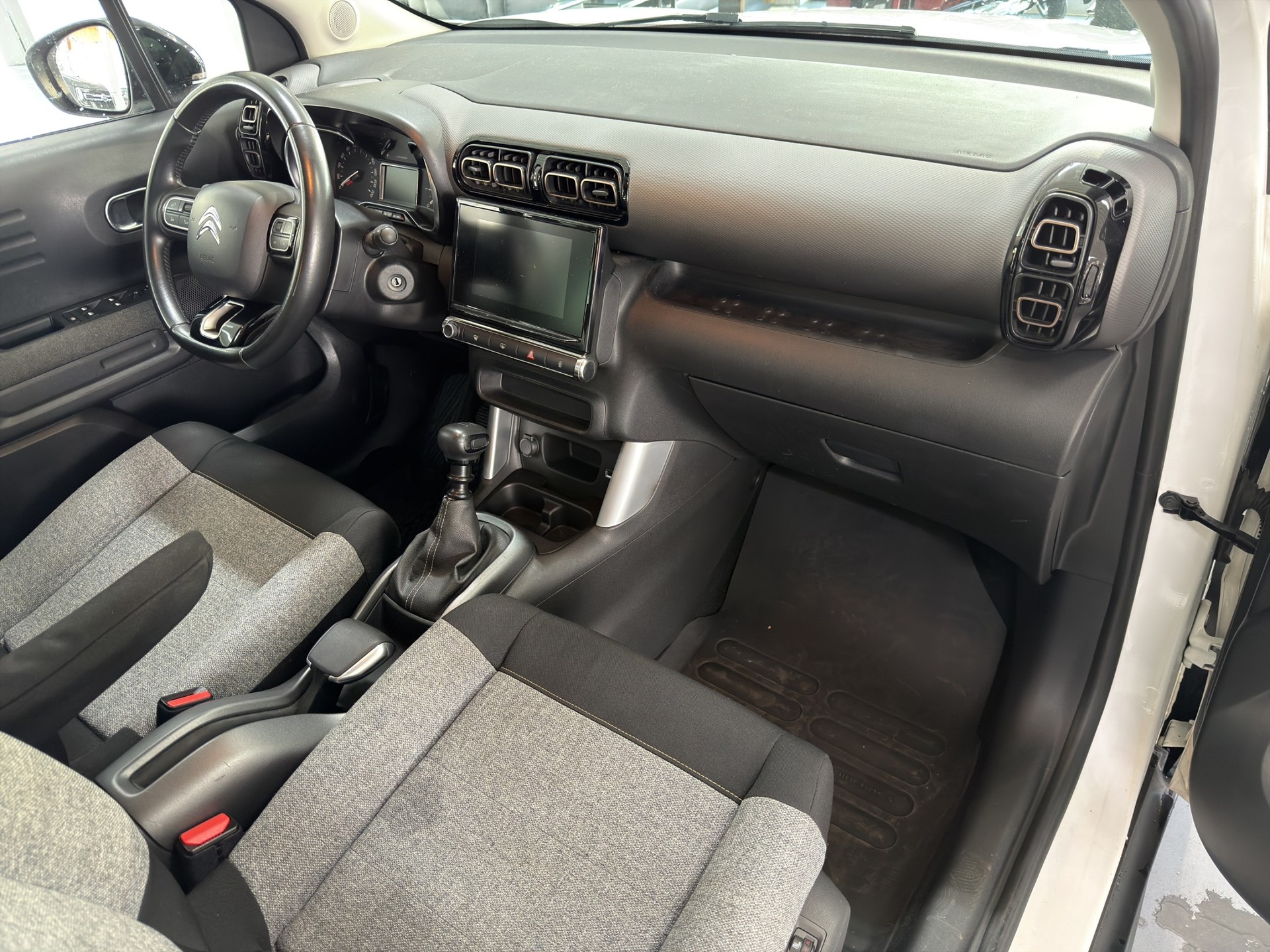 CITROEN C3 Aircross 1.5 BlueHD Feel-image-12