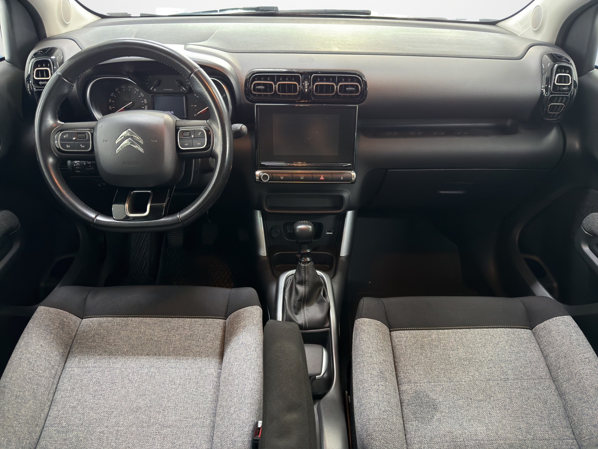 CITROEN C3 Aircross 1.5 BlueHD Feel-image-9