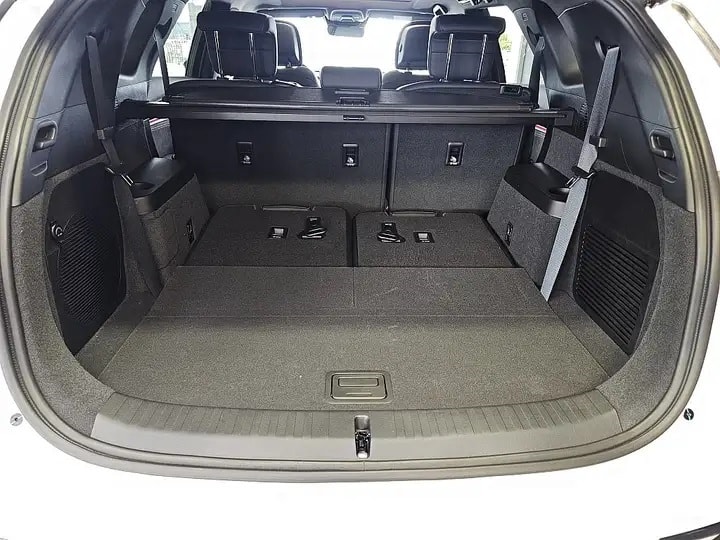 BYD Tang Flagship 4 x 4 / 7-Sitzer-image-12