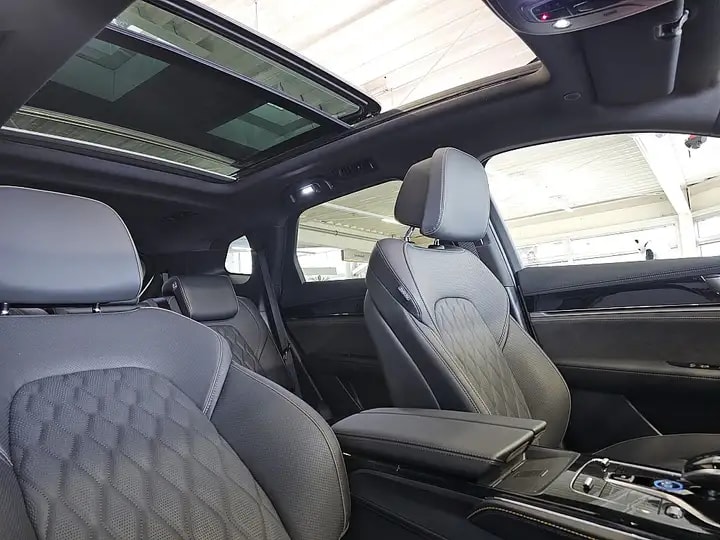 BYD Tang Flagship 4 x 4 / 7-Sitzer-image-5