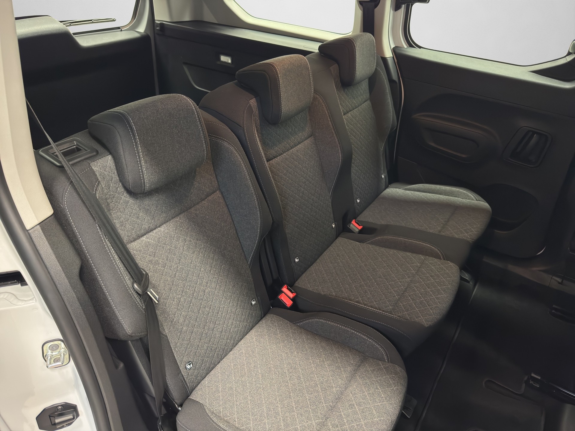 OPEL Combo Life 1.2 Edition-image-11