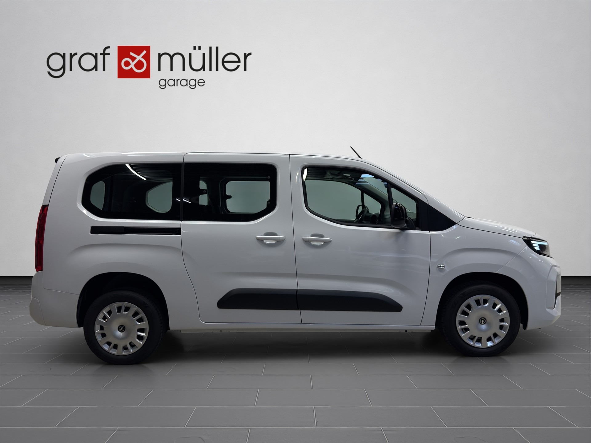 OPEL Combo Life 1.2 Edition-image-18