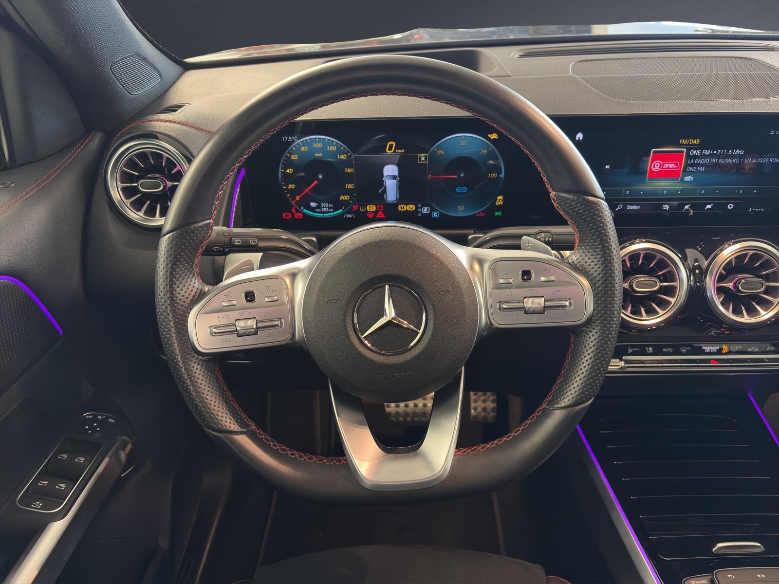 MERCEDES-BENZ EQB 350 AMG Line 4Matic-image-13
