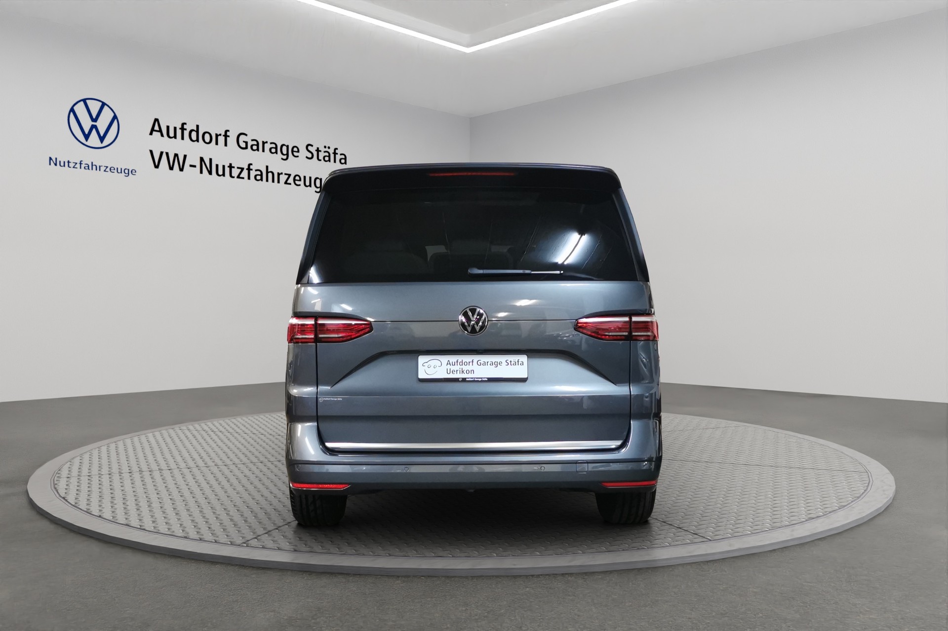 VW Multivan 2.0 TSI Style Liberty DSG-image-3