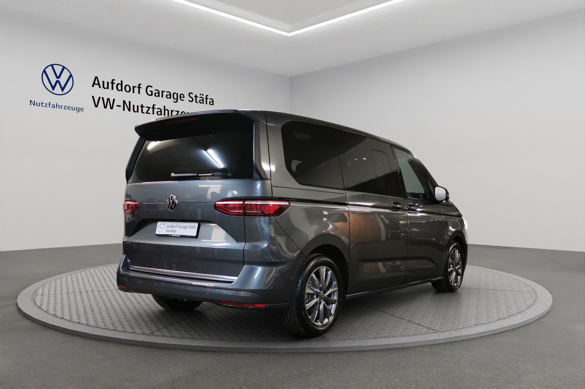 VW Multivan 2.0 TSI Style Liberty DSG-image-4