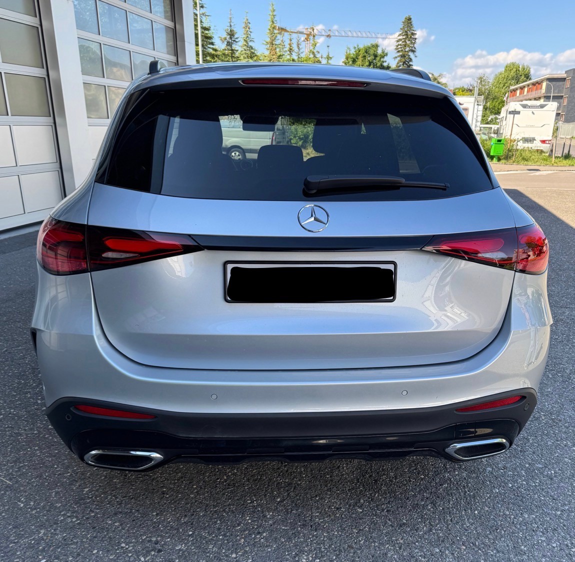 MERCEDES-BENZ GLC 300 d 4Matic AMG Line 9G-Tronic-image-4