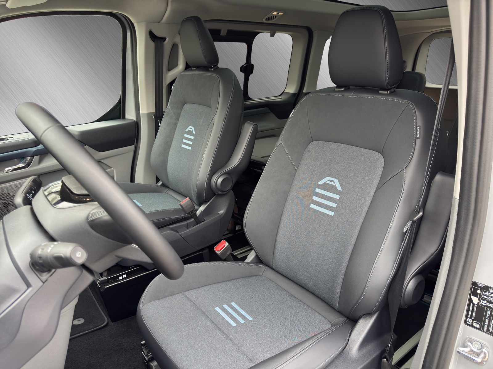 FORD Tourneo Custom 320 L1 2.0 EcoBlue AWD Active-image-10
