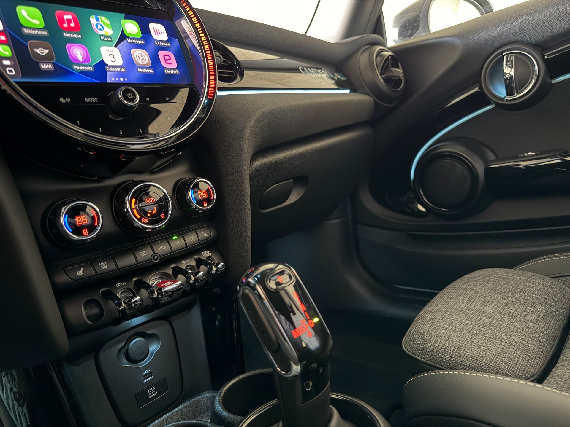 MINI Cooper Camden Edition Steptronic DKG-image-23