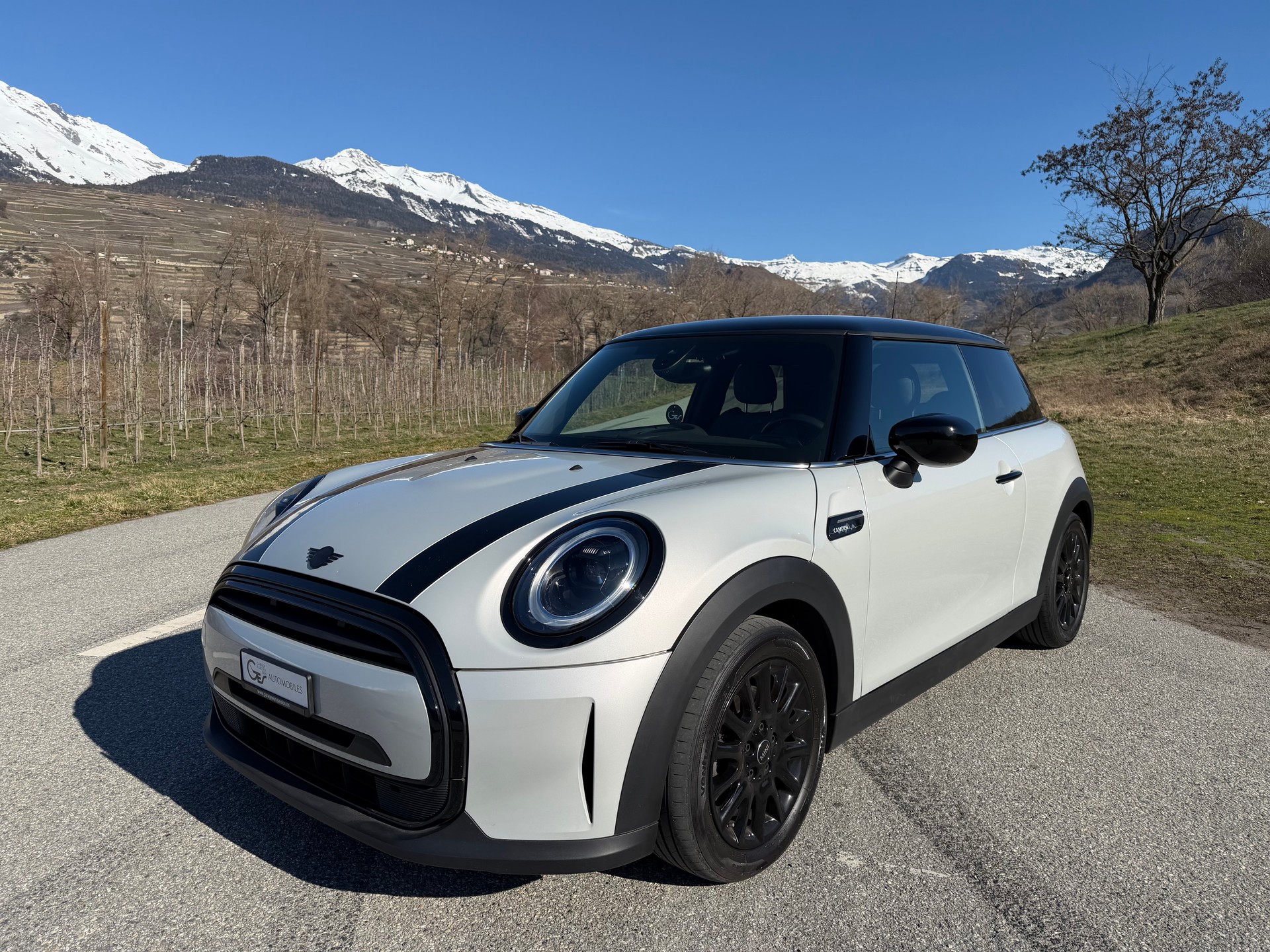 MINI Cooper Camden Edition Steptronic DKG