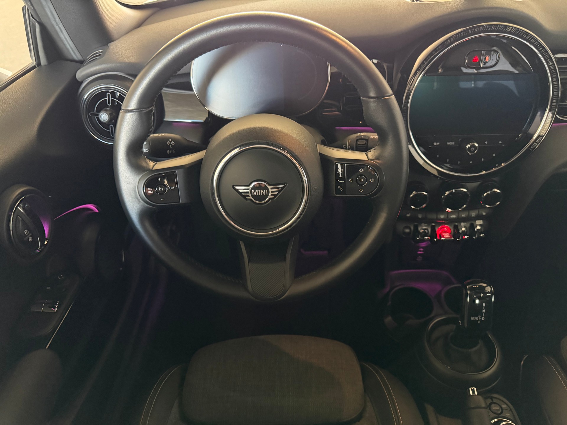 MINI Cooper Camden Edition Steptronic DKG-image-14