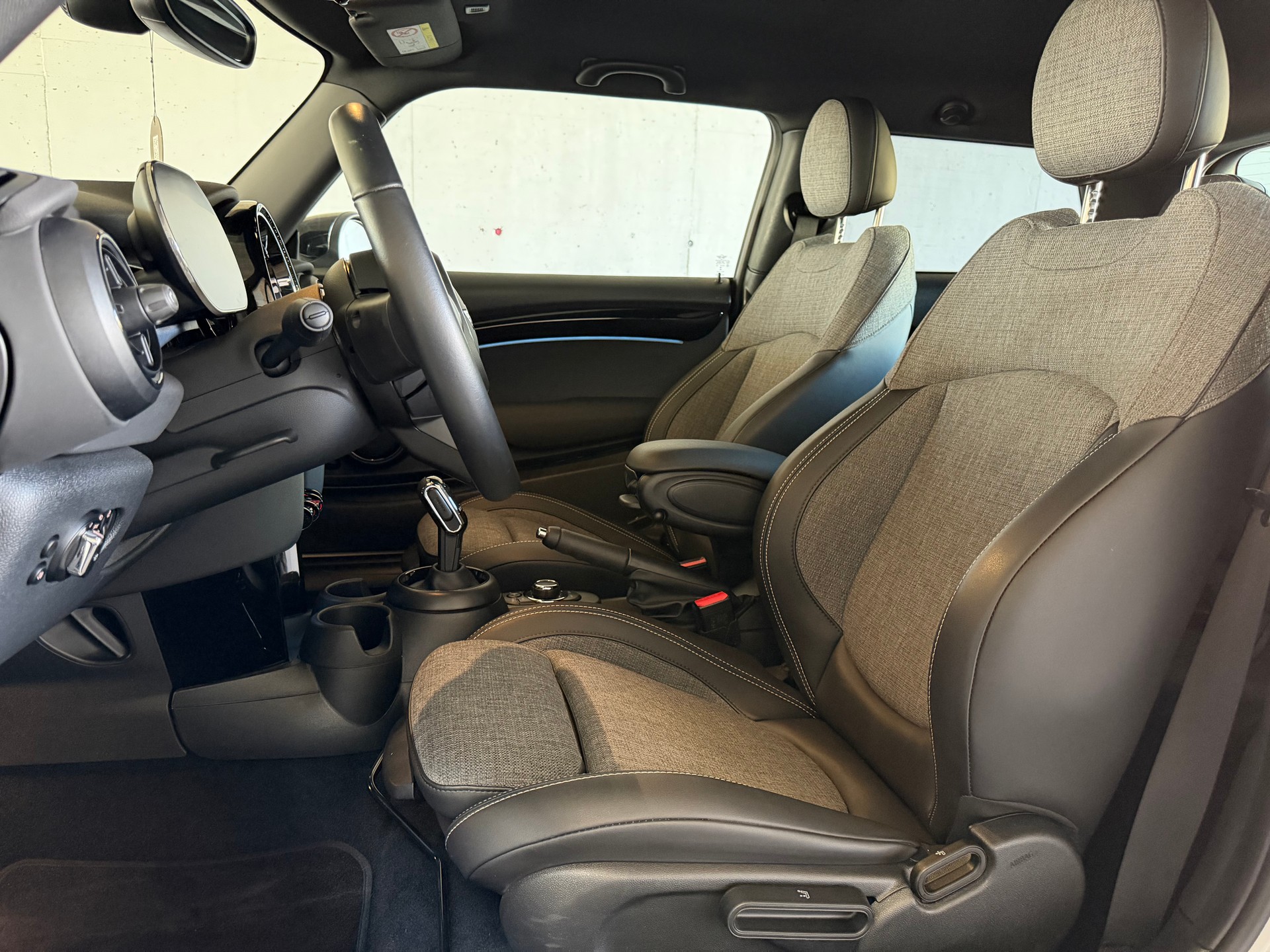 MINI Cooper Camden Edition Steptronic DKG-image-16