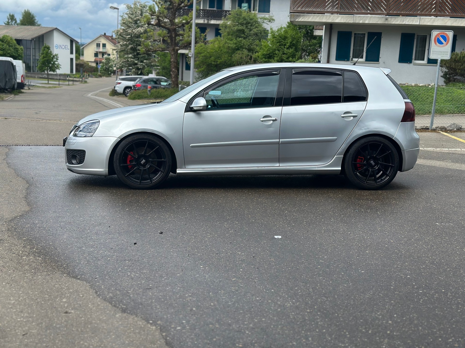 VW Golf 2.0 TFSI GTI-showroom-element-1