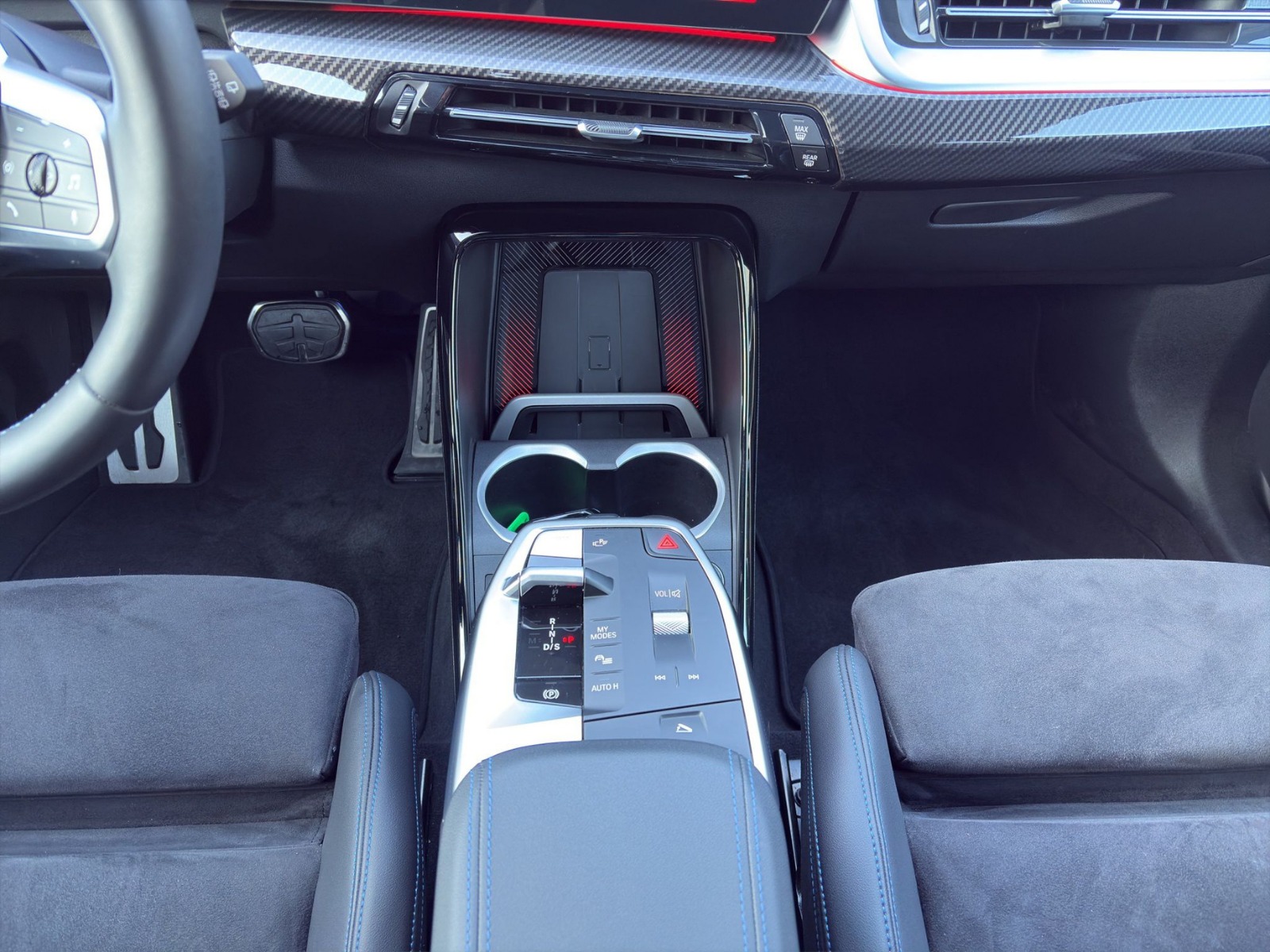 BMW X1 xDrive M35i M Sport Pro Individual-image-17