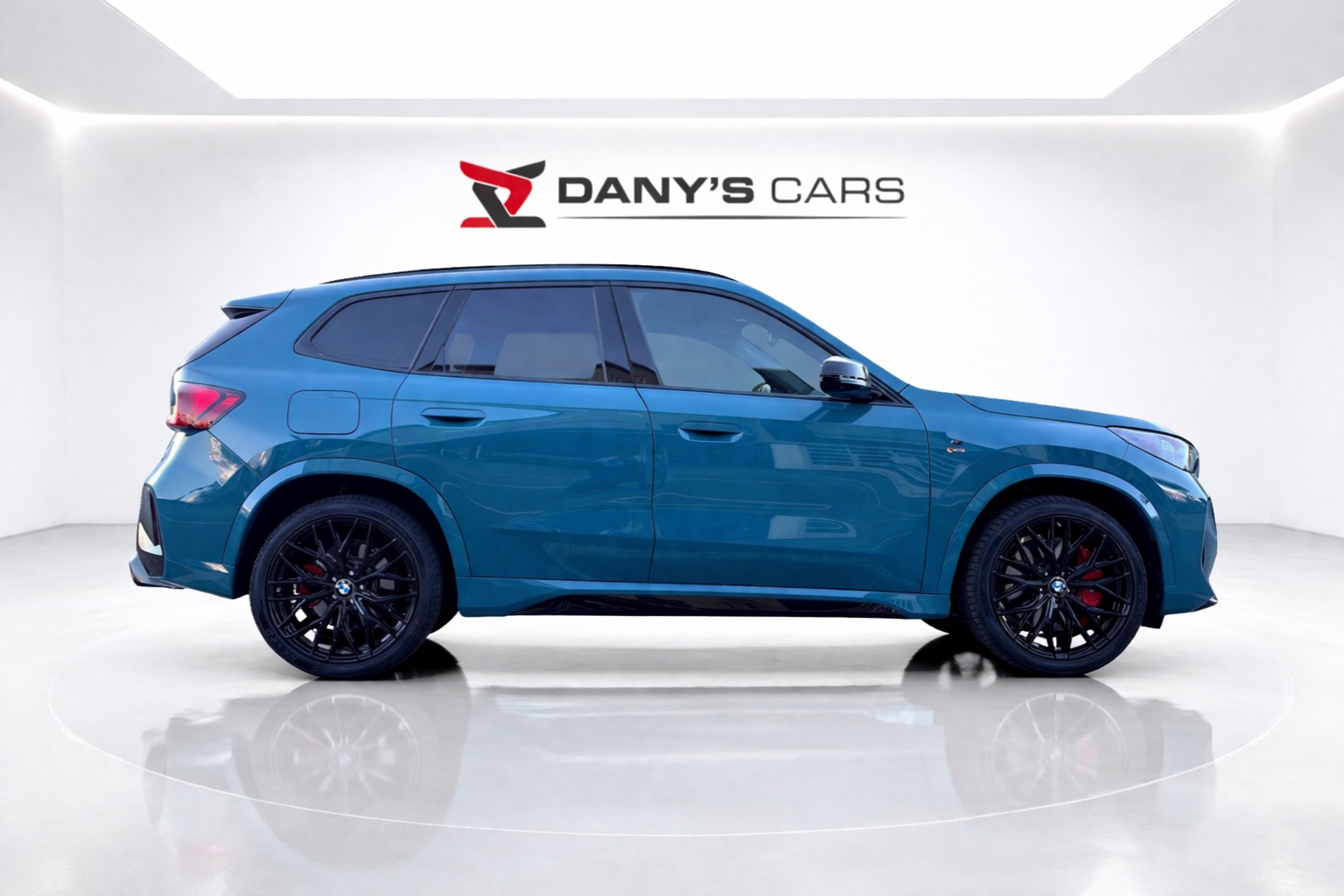 BMW X1 xDrive M35i M Sport Pro Individual-image-4