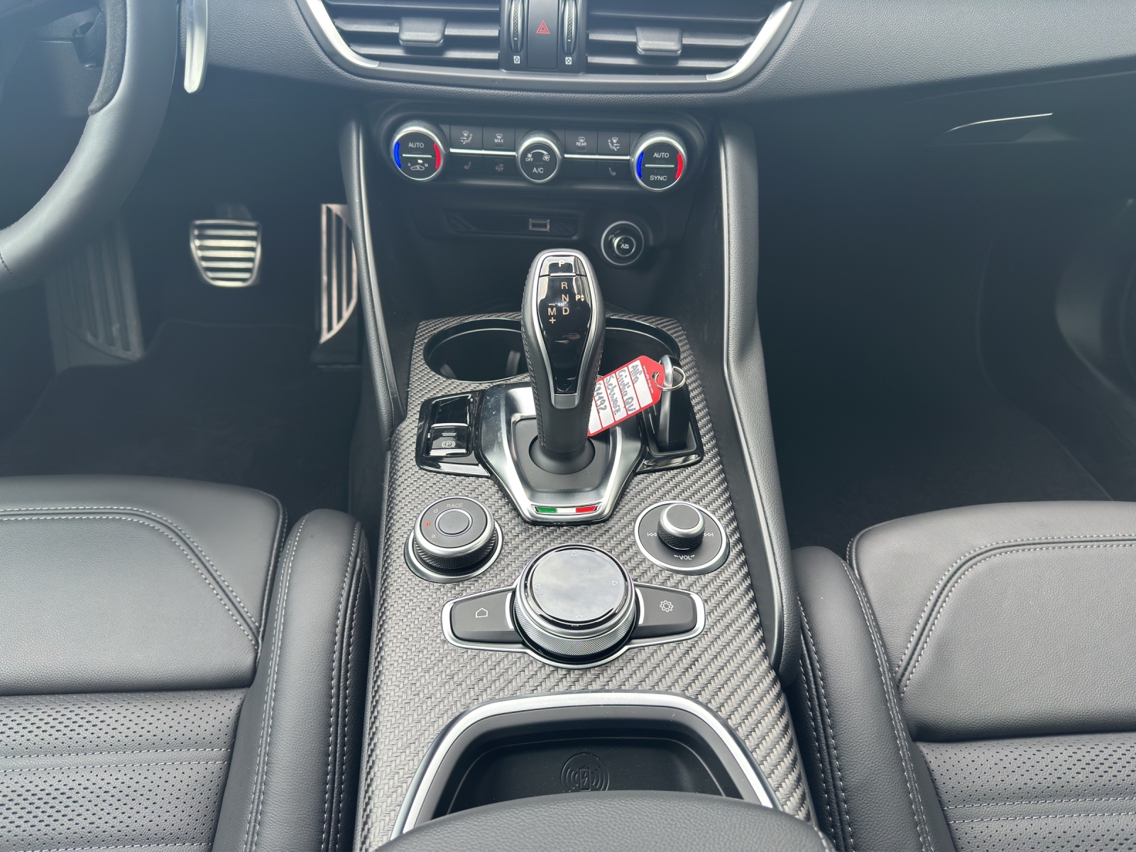 ALFA ROMEO Giulia 2.9 V6 Biturbo Quadrifoglio Pack Performante-image-14