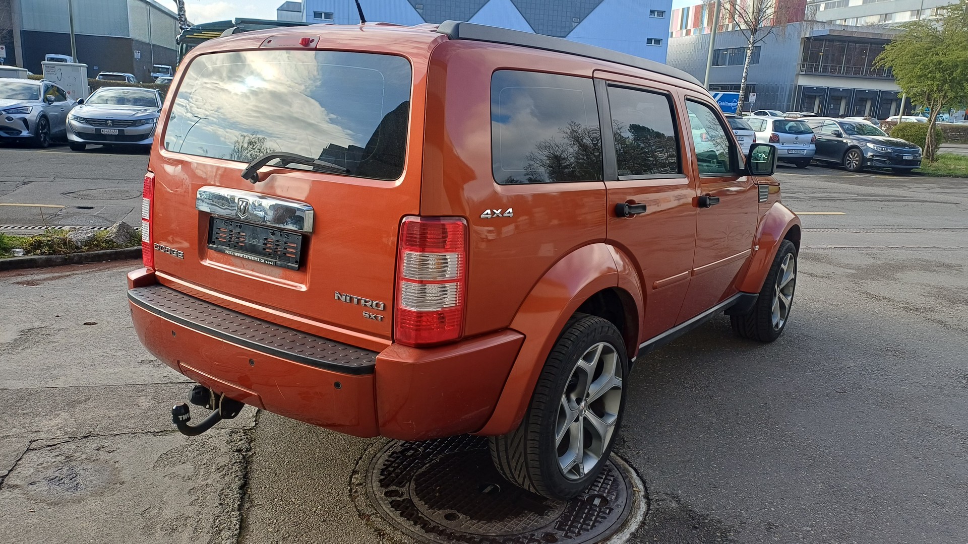 DODGE Nitro 3.7 V6 SXT Automatic-image-6