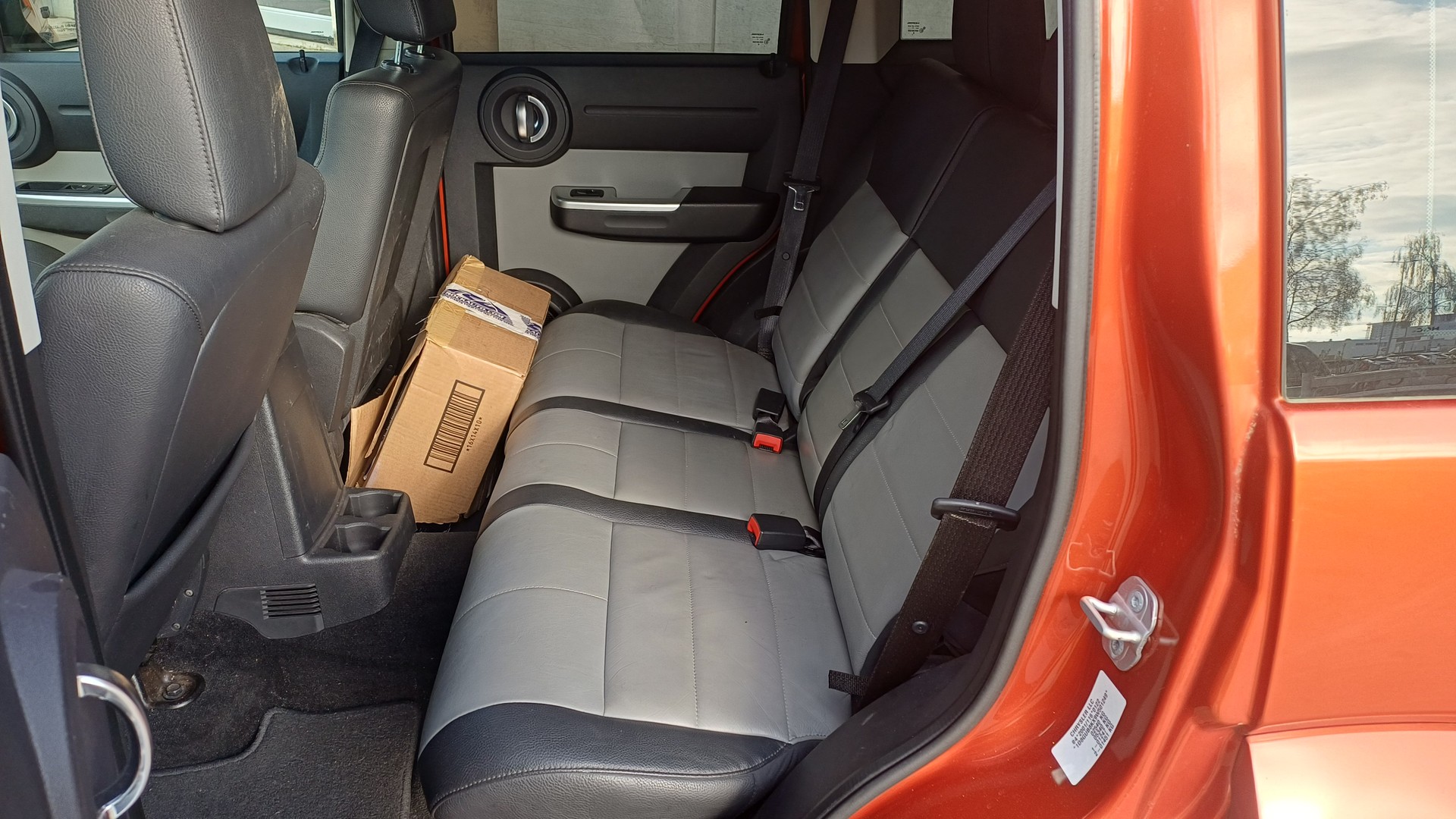 DODGE Nitro 3.7 V6 SXT Automatic-image-9