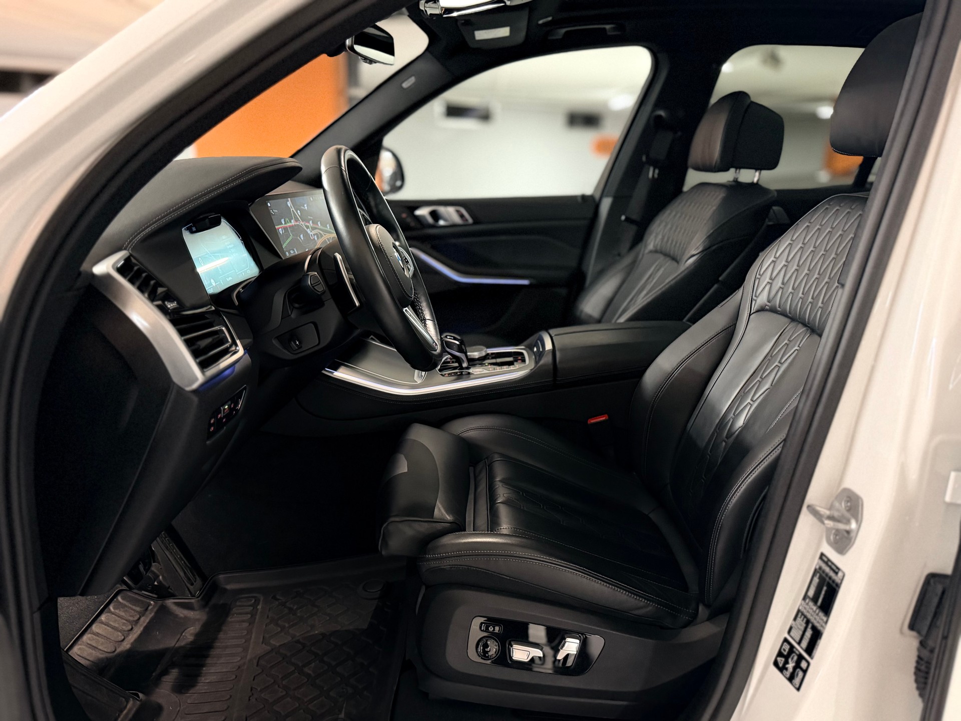 BMW X5 xDrive 48V 30d M Sport Steptronic-image-4