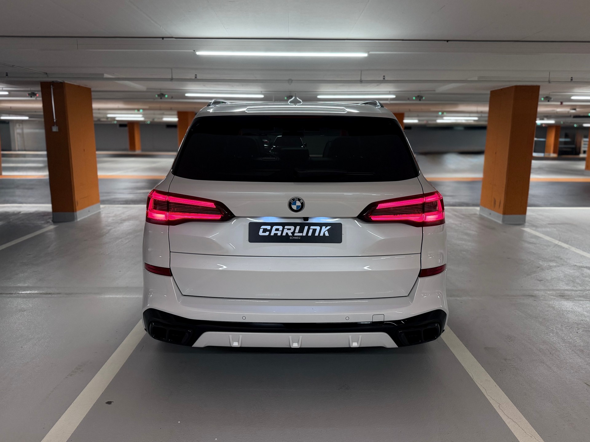 BMW X5 xDrive 48V 30d M Sport Steptronic-showroom-element-2