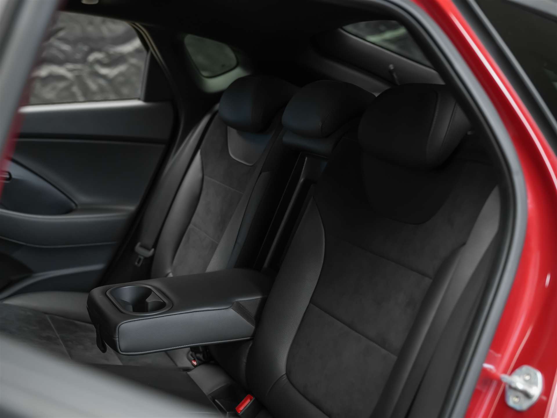 HYUNDAI i30 Fastback 2.0 T-GDi N DCT*Panorama*Sportsitze*Rückfahrkamera*Panorama*Schalensitze*Sitzheizung*-image-14