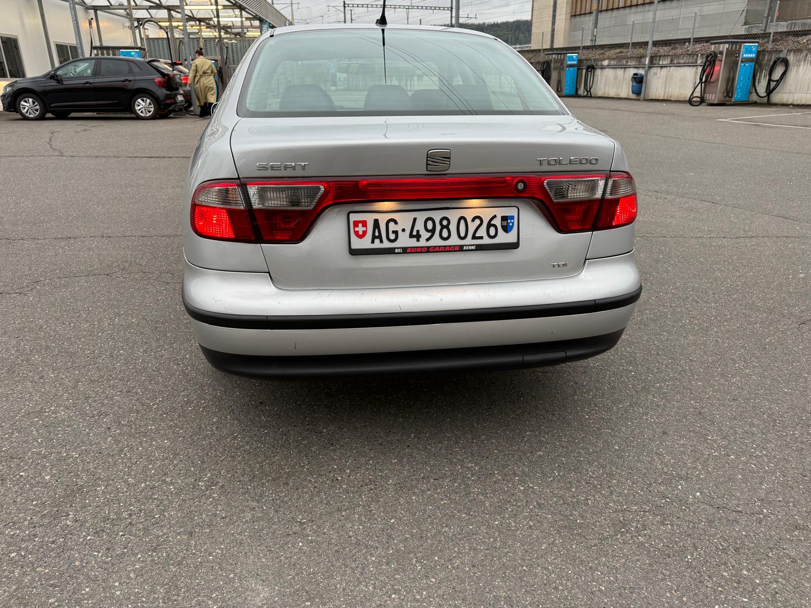 SEAT Toledo 1.9 TDI Signum-image-8