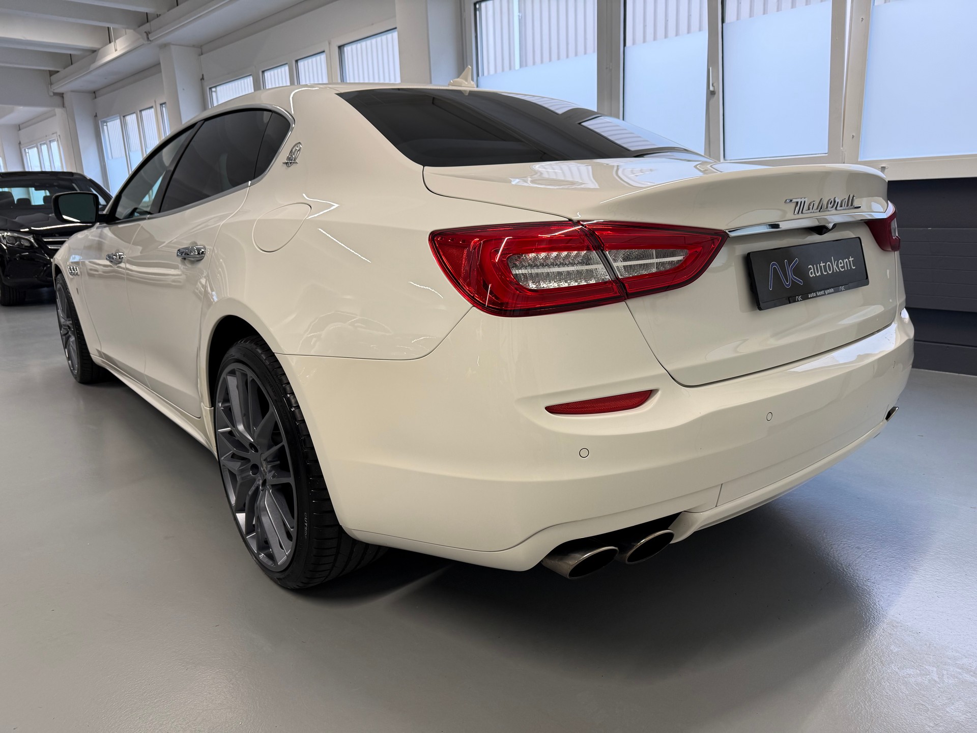 MASERATI Quattroporte 3.0 V6 S Q4 Automatica-showroom-element-3