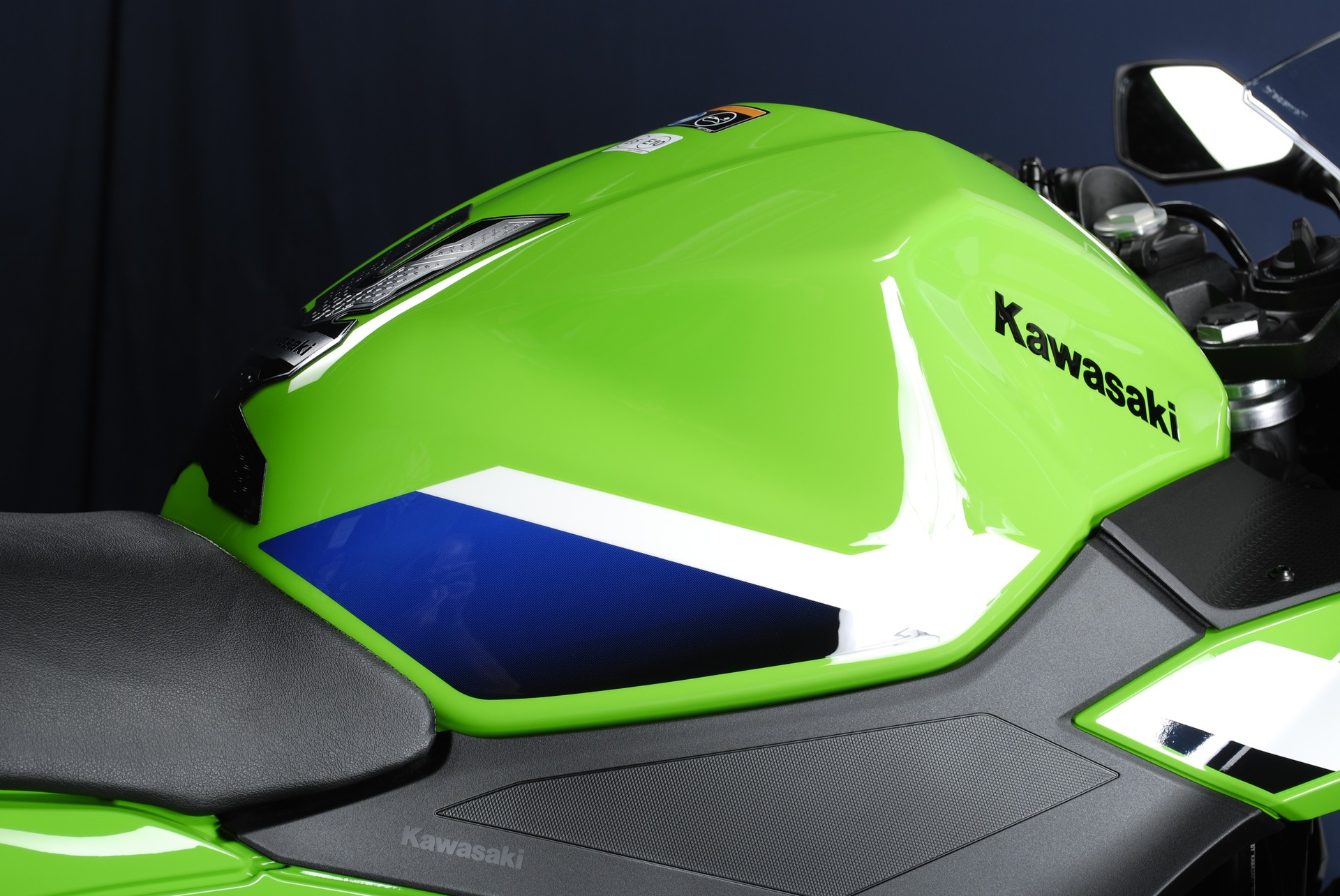 KAWASAKI Ninja 500 SE MY26-image-2
