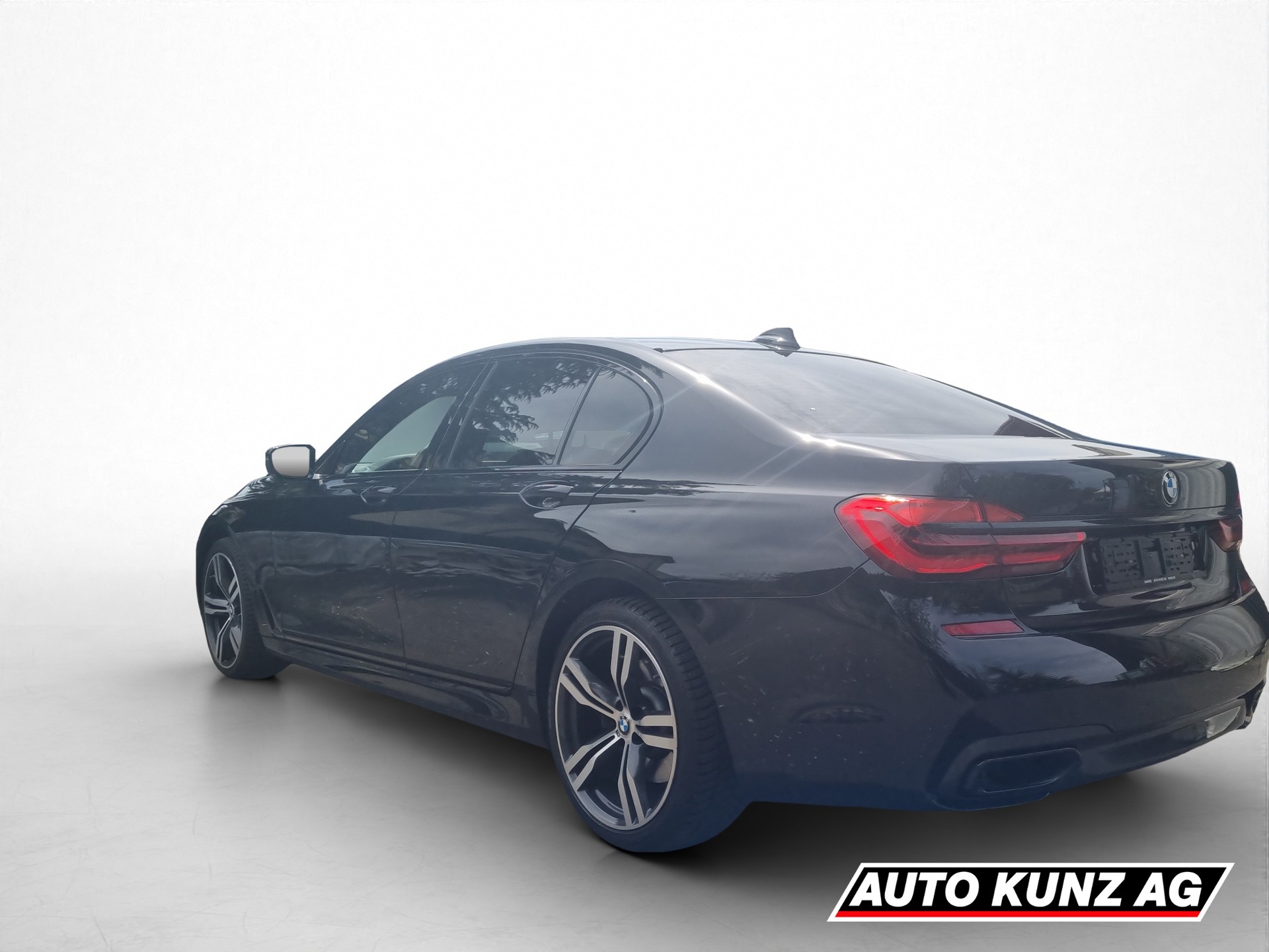 BMW 730d xDrive-showroom-element-3