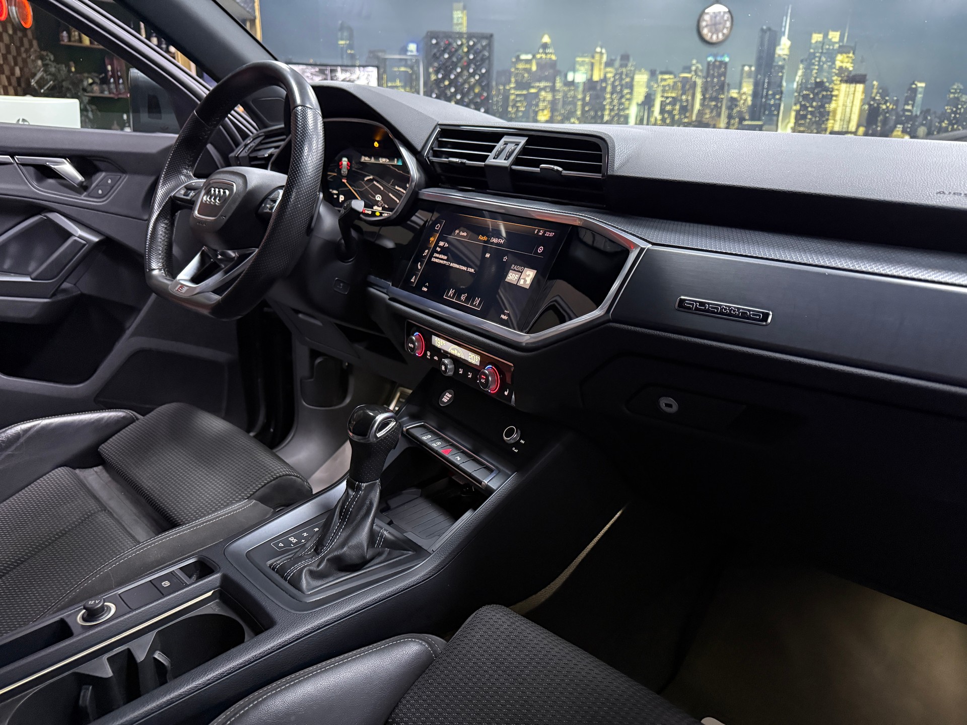 AUDI Q3 40 TFSI S line quattro S-tronic / CH Fz aus 1 Hand / Leasing ab 199.- Monate-image-7