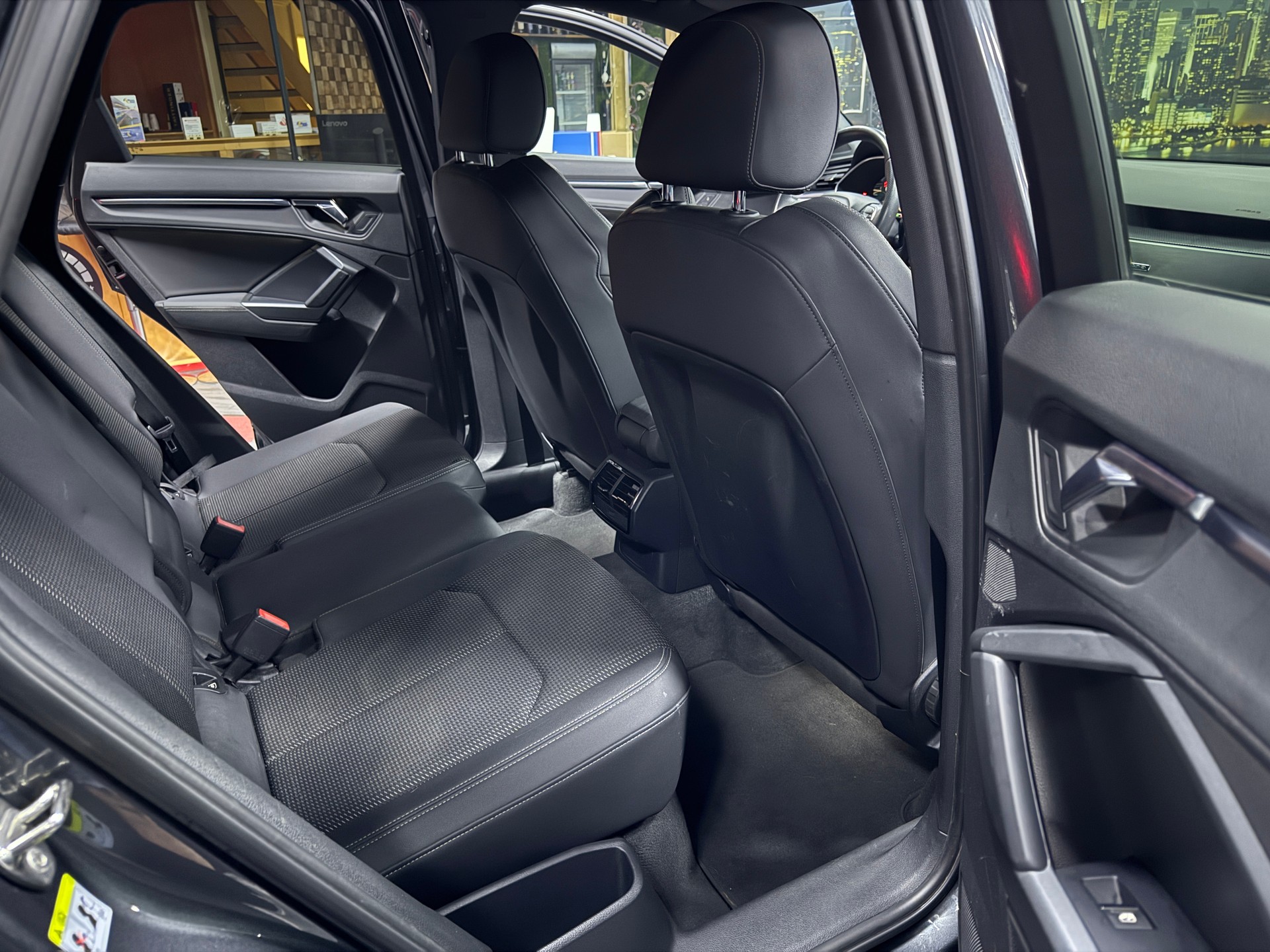 AUDI Q3 40 TFSI S line quattro S-tronic / CH Fz aus 1 Hand / Leasing ab 199.- Monate-image-13