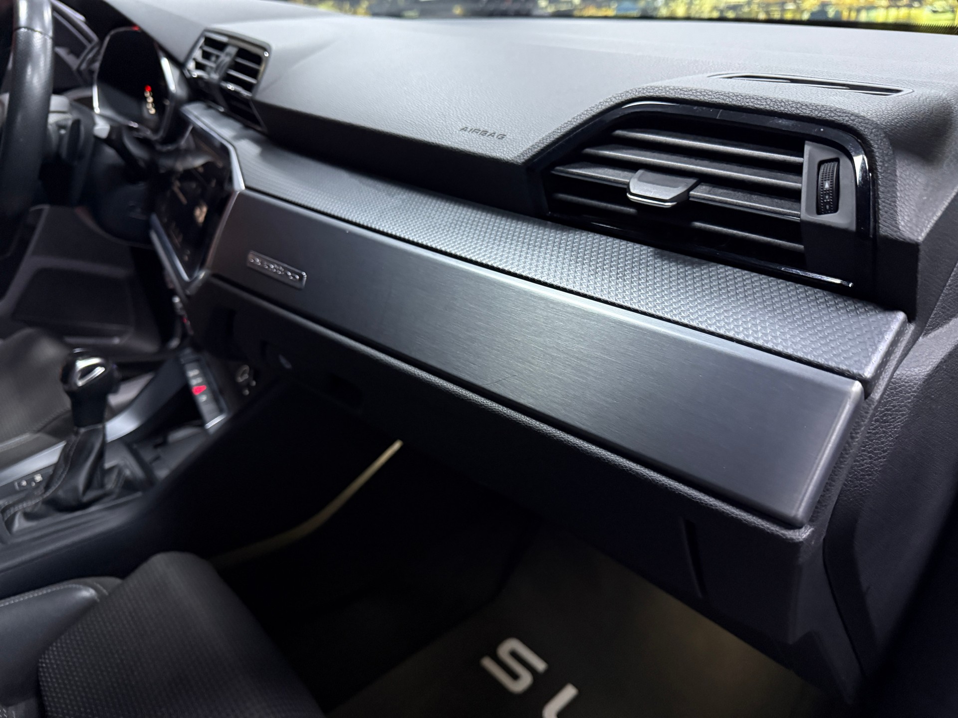 AUDI Q3 40 TFSI S line quattro S-tronic / CH Fz aus 1 Hand / Leasing ab 199.- Monate-image-8