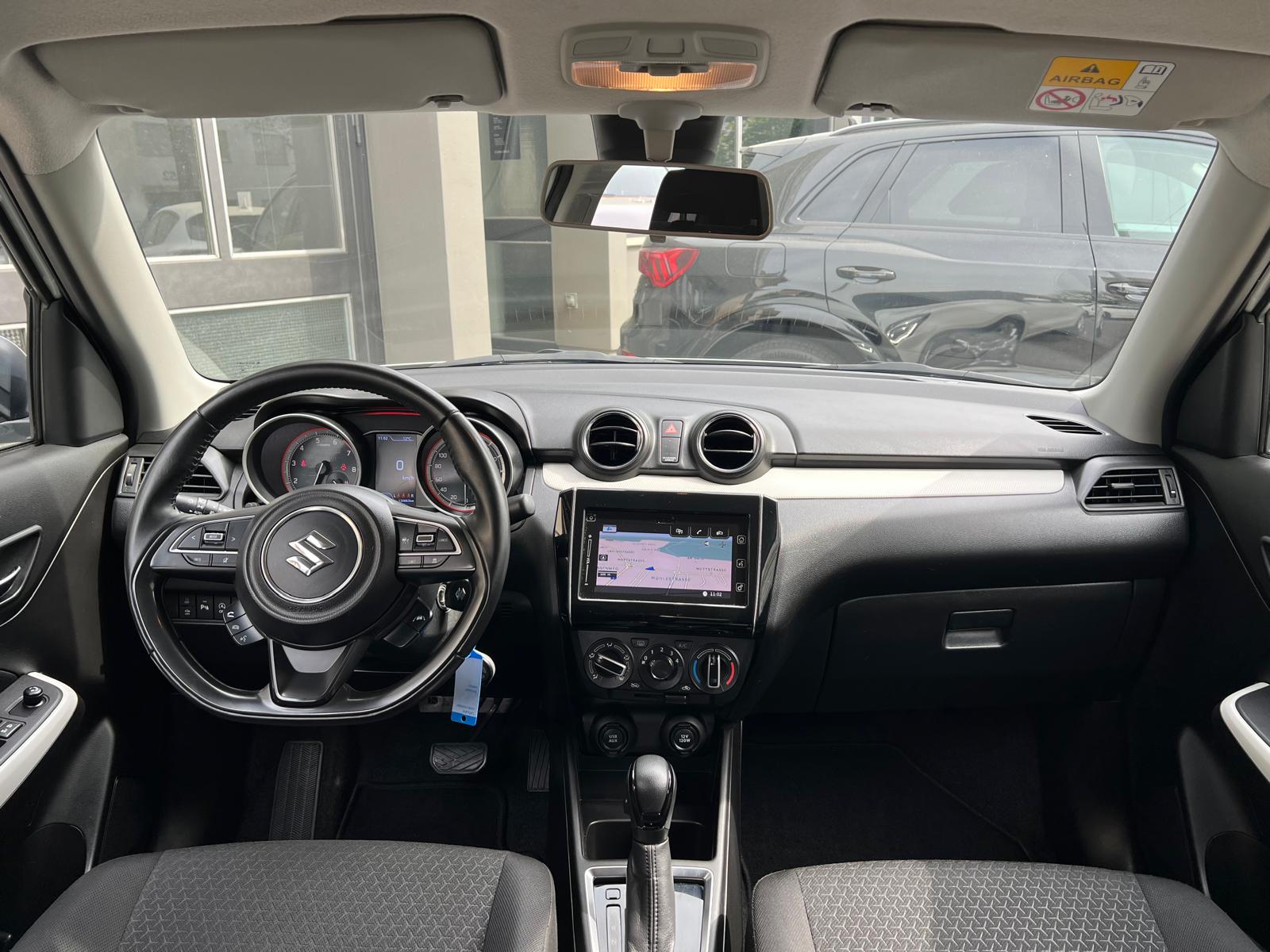SUZUKI Swift 1.2 Compact+ Hybrid-image-6