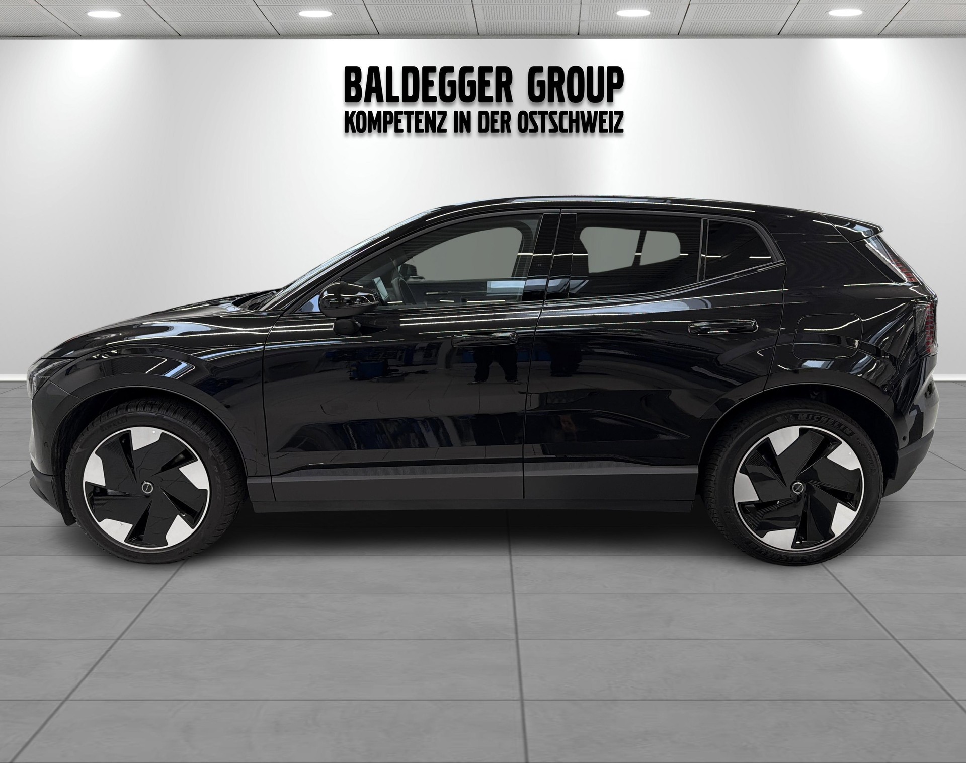 VOLVO EX 30 E60 Twin Plus Performance-image-8