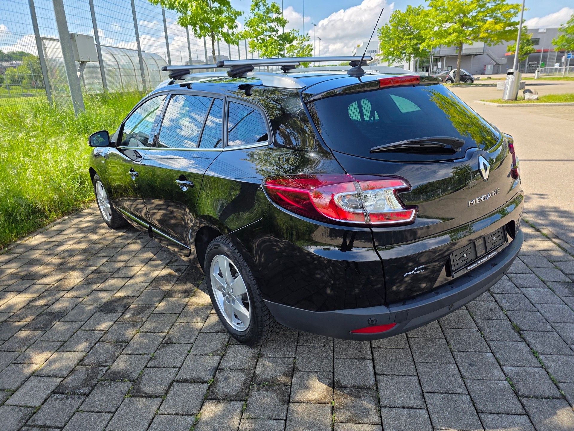 RENAULT Mégane Grandtour 1.2 16V Turbo Bose-showroom-element-2