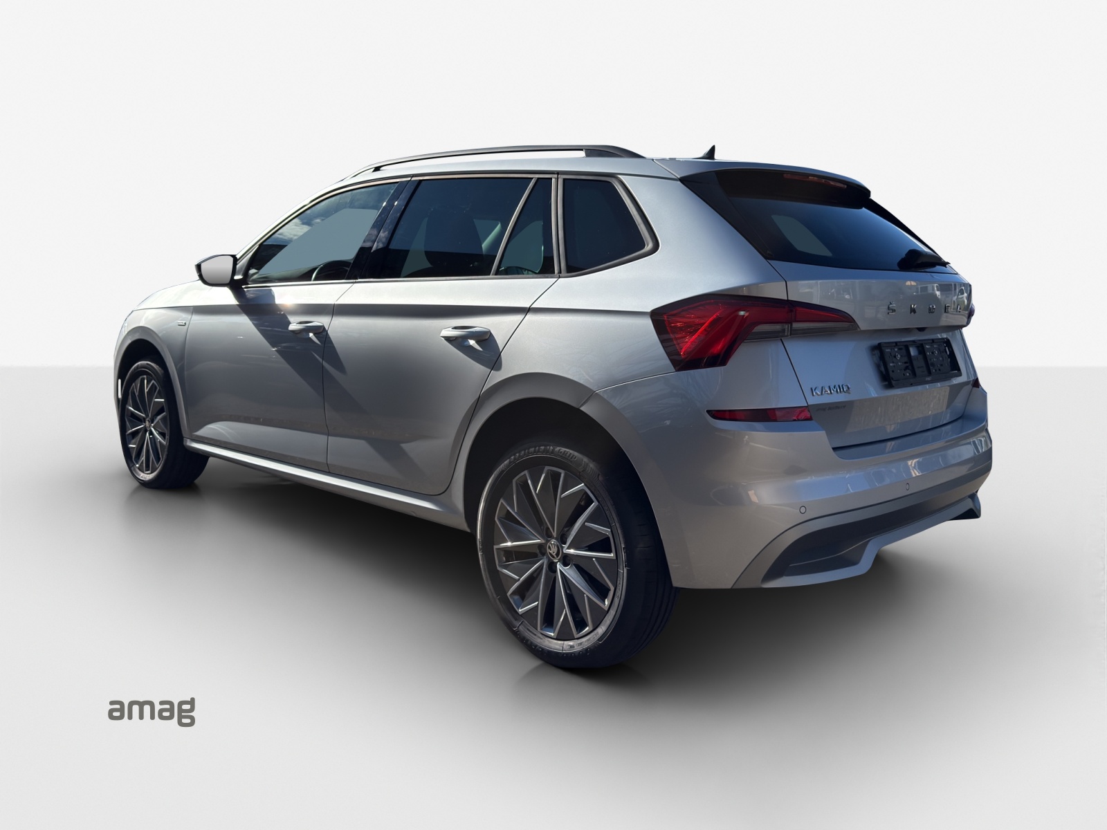 SKODA Kamiq 1.0 TSI Tour DSG-showroom-element-2