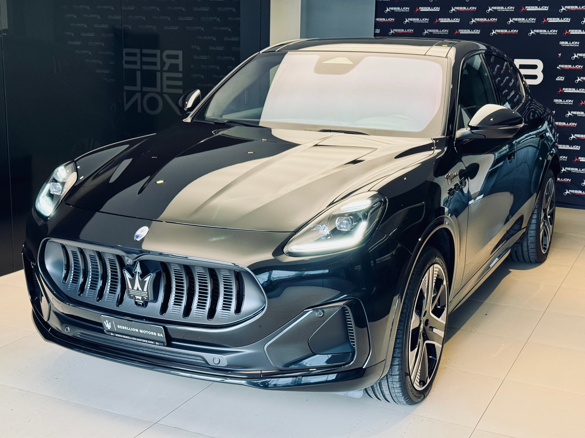 MASERATI Grecale Folgore 105kWh
