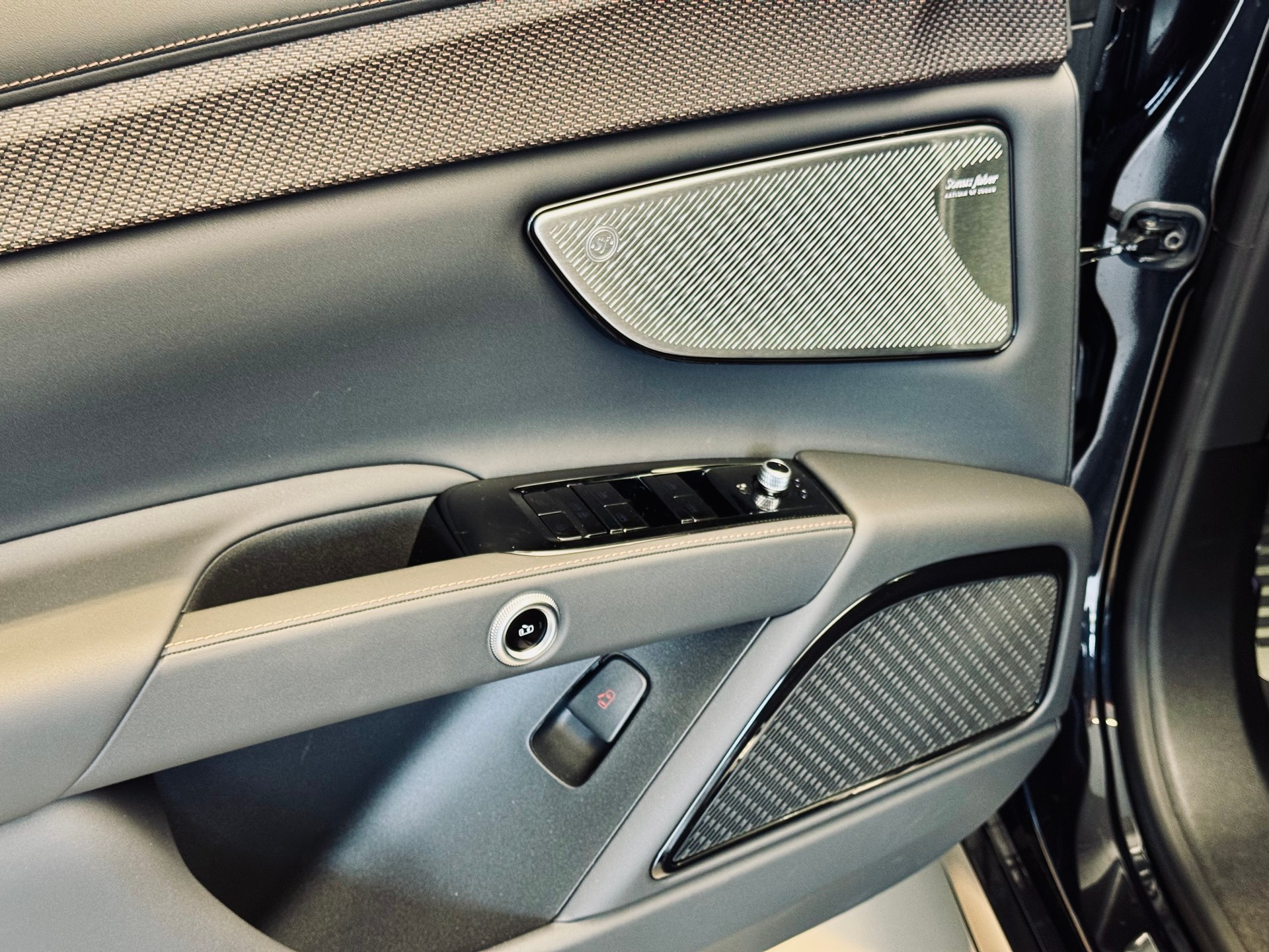 MASERATI Grecale Folgore 105kWh-image-10