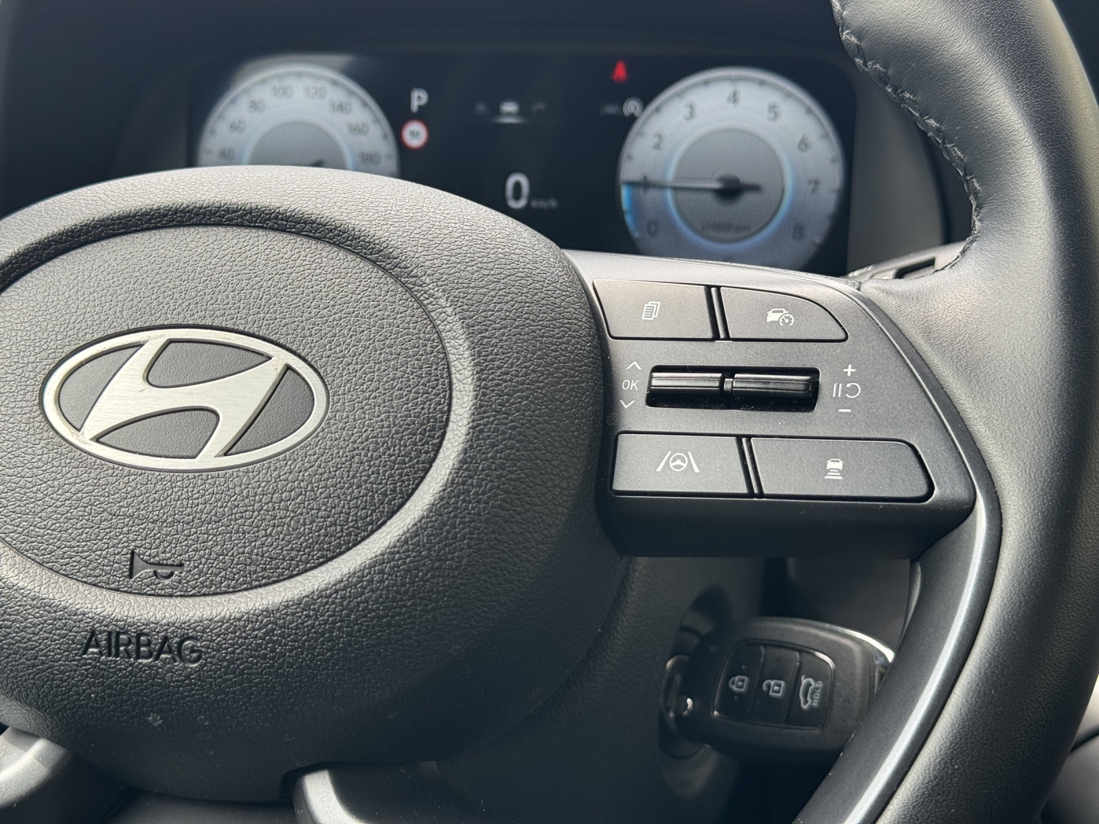 HYUNDAI i20 1.0 T-GDi Amplia Safety Pack-image-9