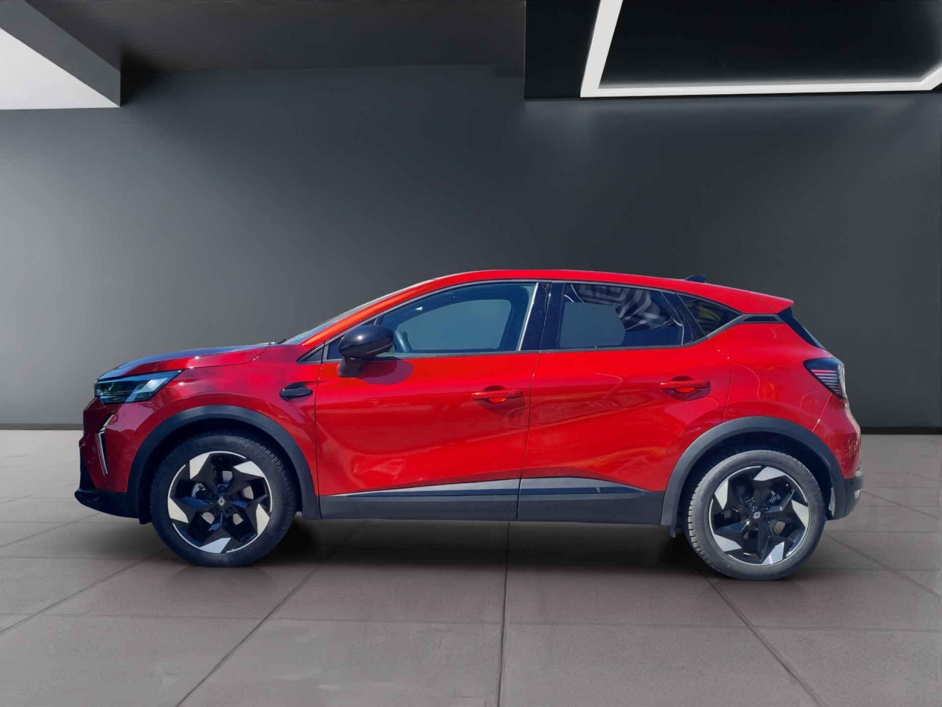 RENAULT Captur 1.3 TCe 140 techno-showroom-element-1