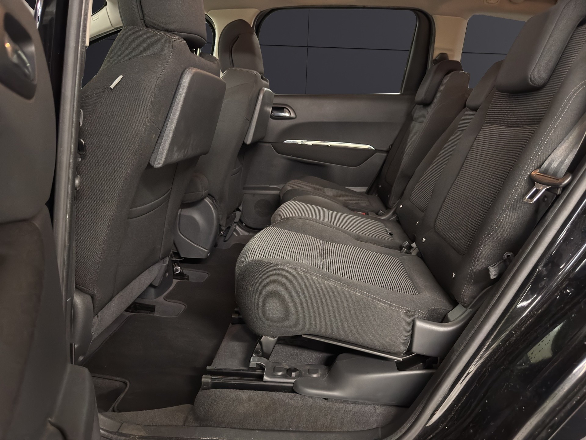 PEUGEOT 5008 1.6 16V T Sport Pack-image-13