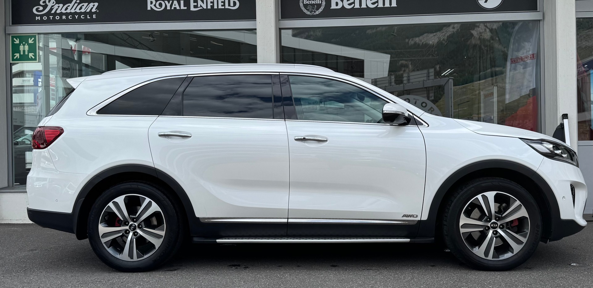 KIA Sorento 2.2 CRDI Style 7P. Automatic-showroom-element-1