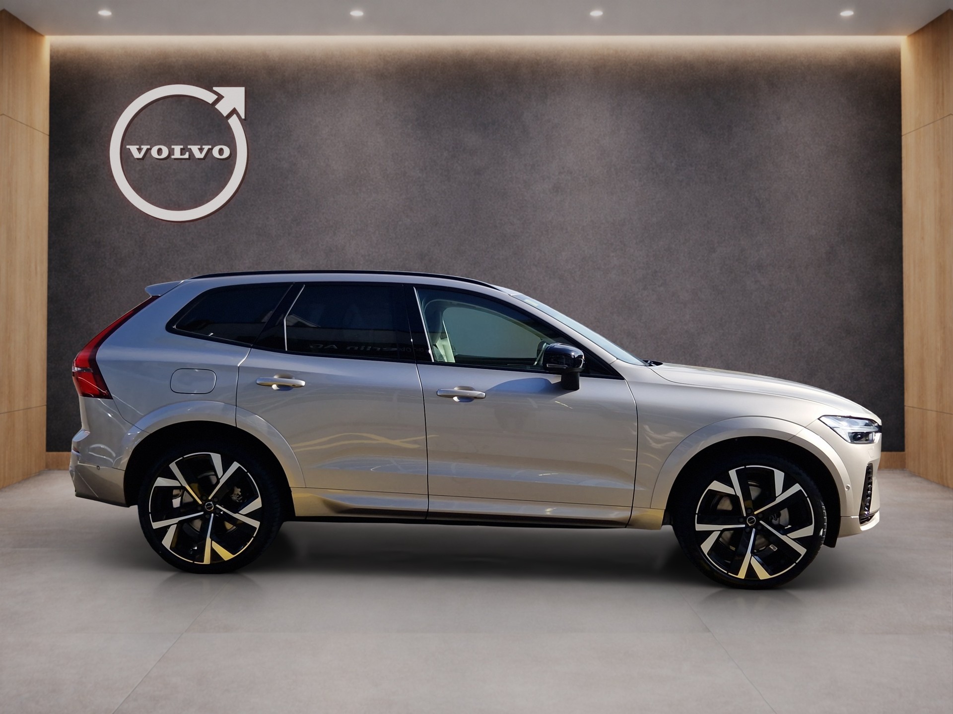 VOLVO XC60 2.0 T8 TE Ultra Dark eAWD-image-6