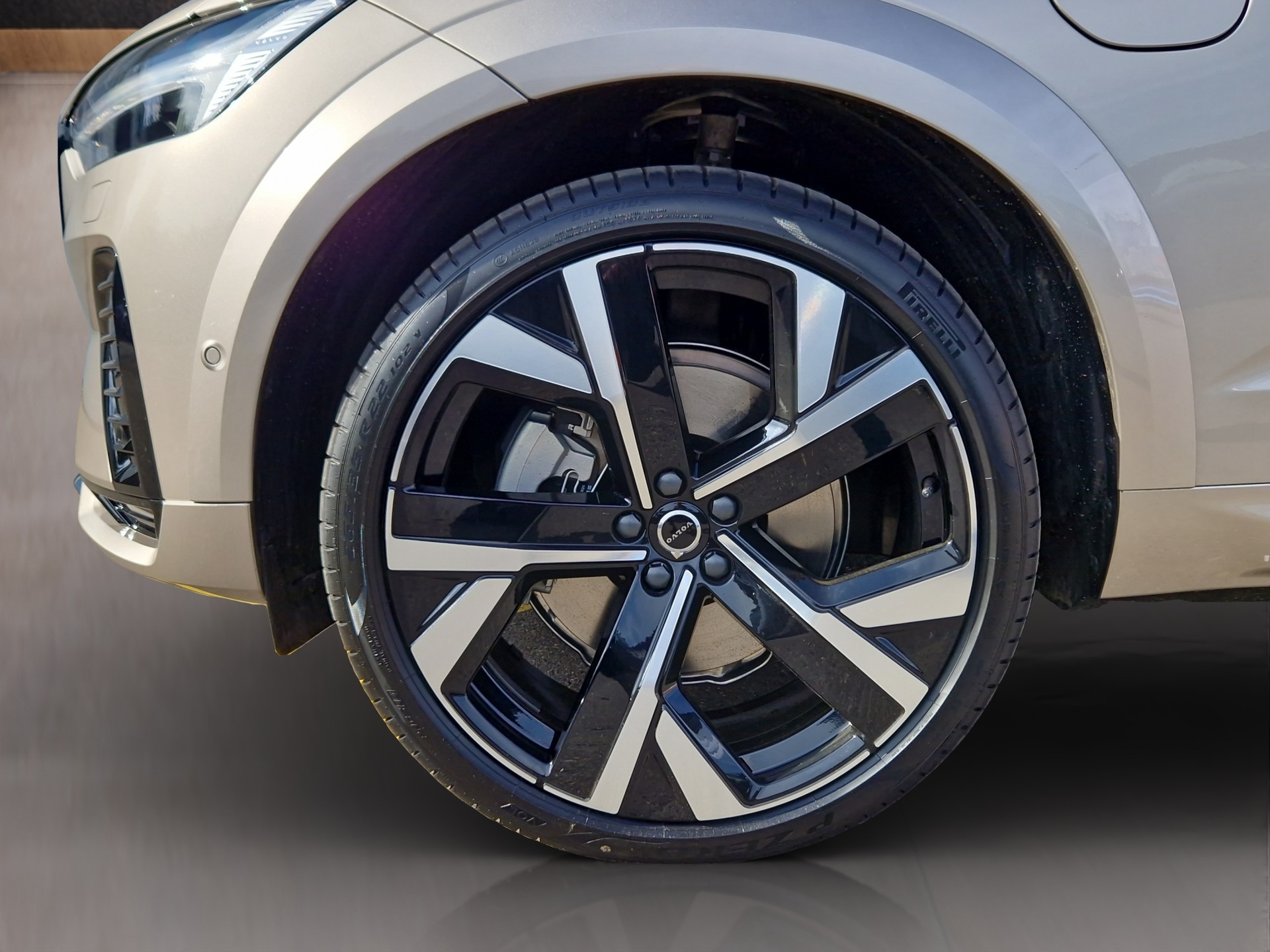 VOLVO XC60 2.0 T8 TE Ultra Dark eAWD-image-8