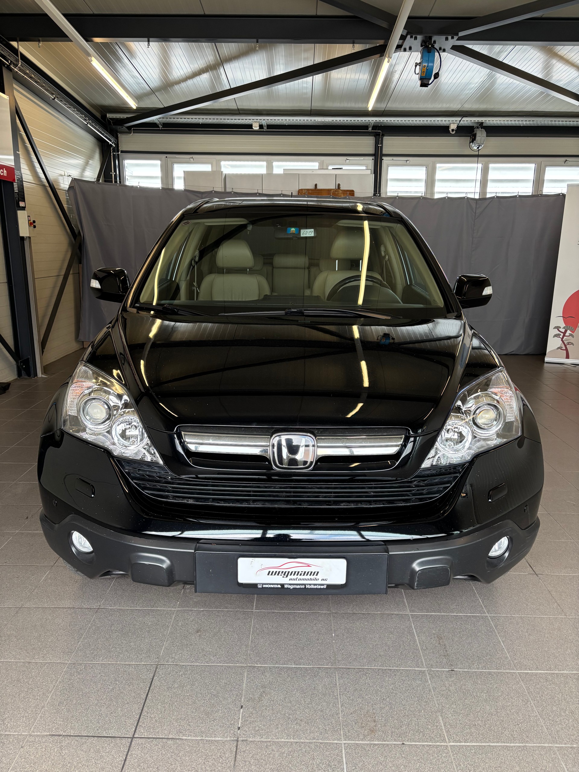 HONDA CR-V 2.0 4WD Executive-showroom-element-1