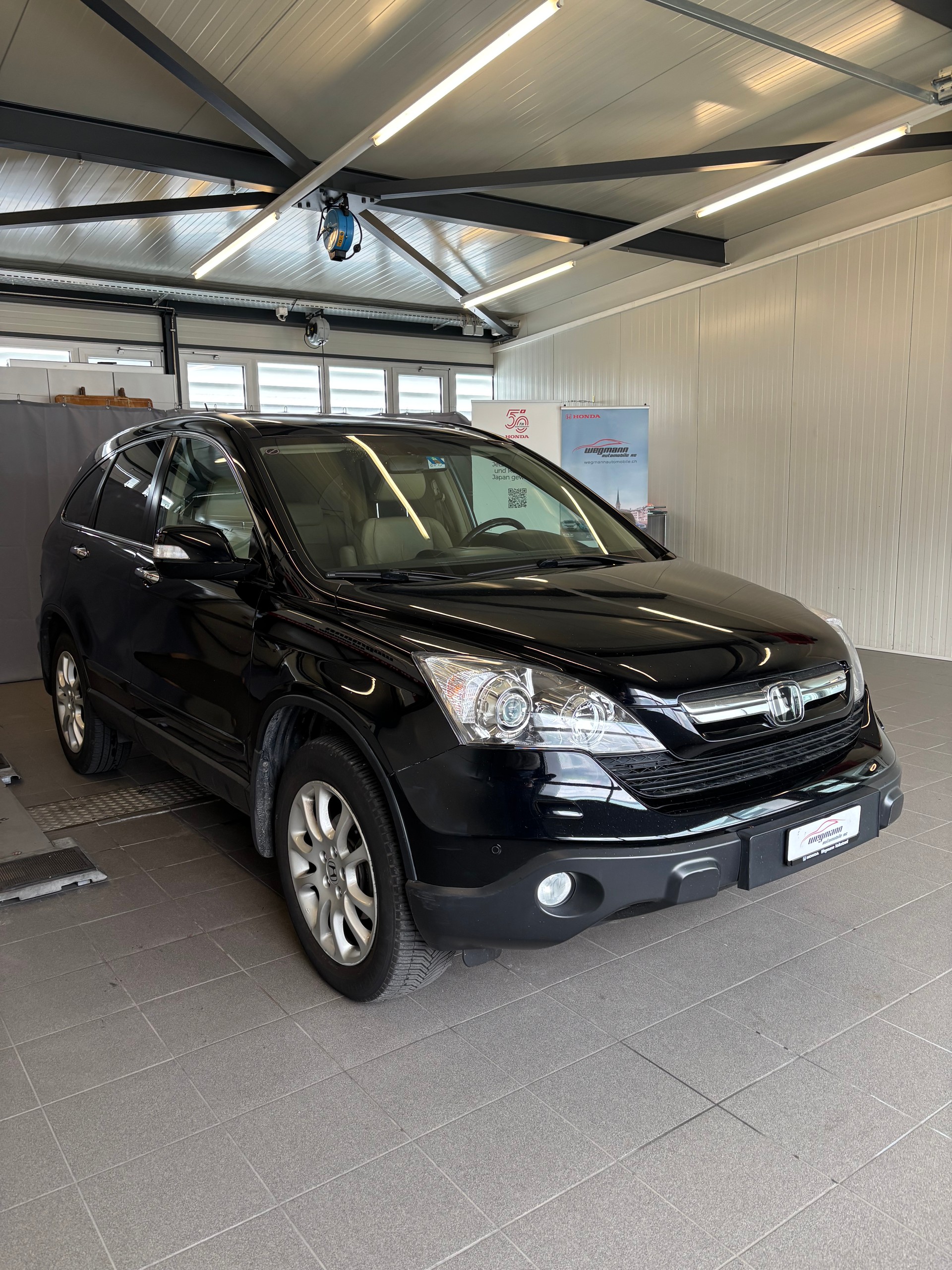 HONDA CR-V 2.0 4WD Executive-showroom-element-2