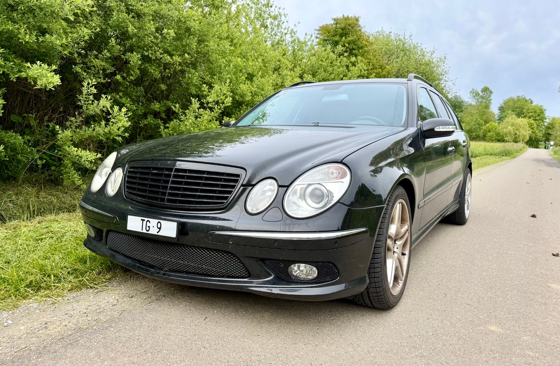 MERCEDES-BENZ E 55 V8 AMG