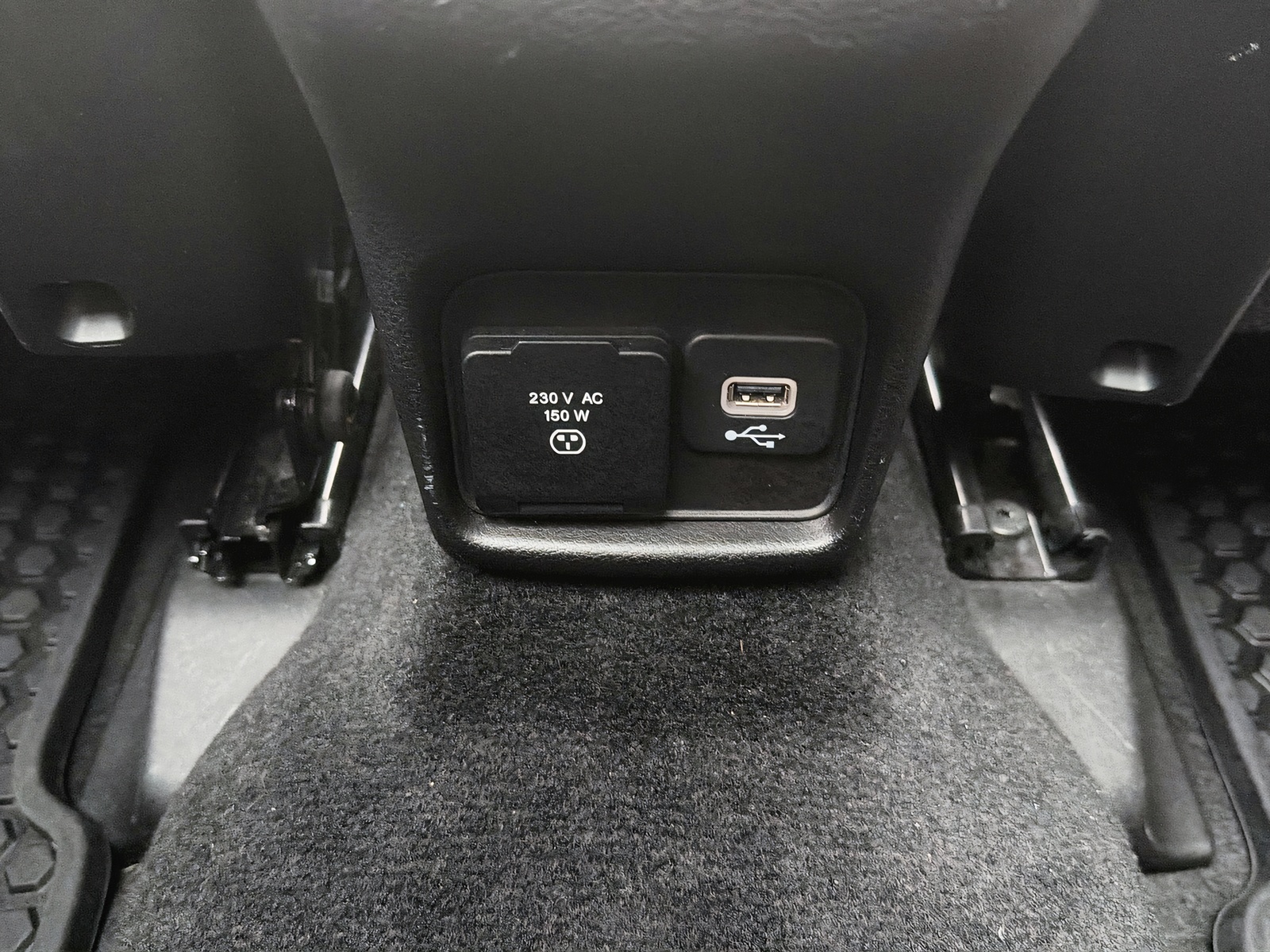JEEP Compass 1.4 Turbo Limited AWD 9ATX-image-17